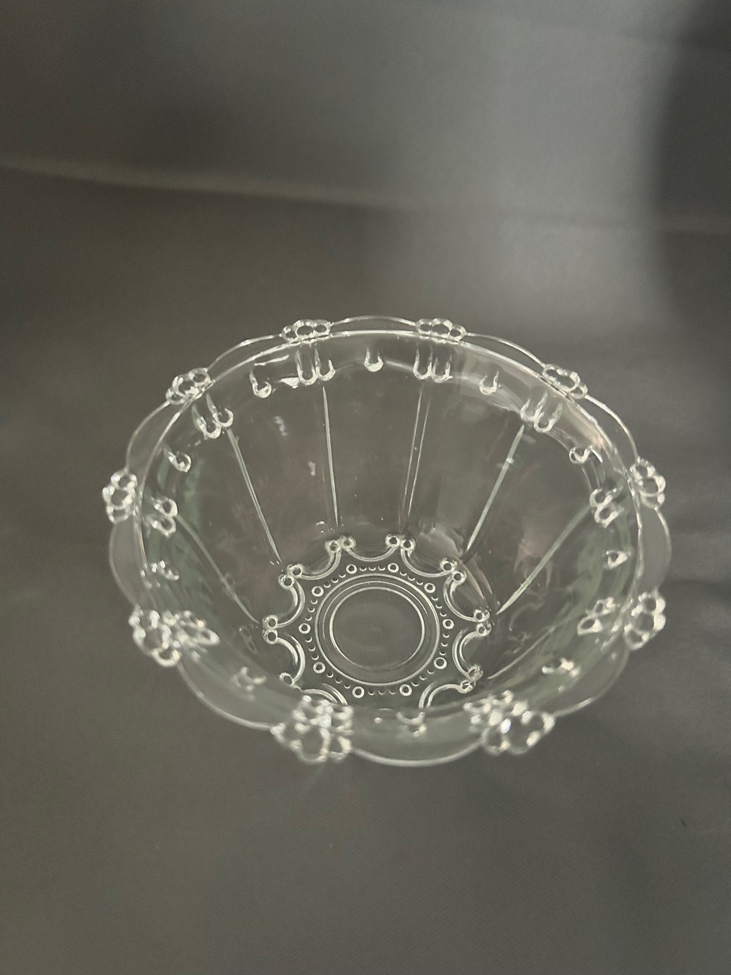 Vintage Mid-Century KIG Indonesian 7" Oyster Pearl Clear Glass Dish